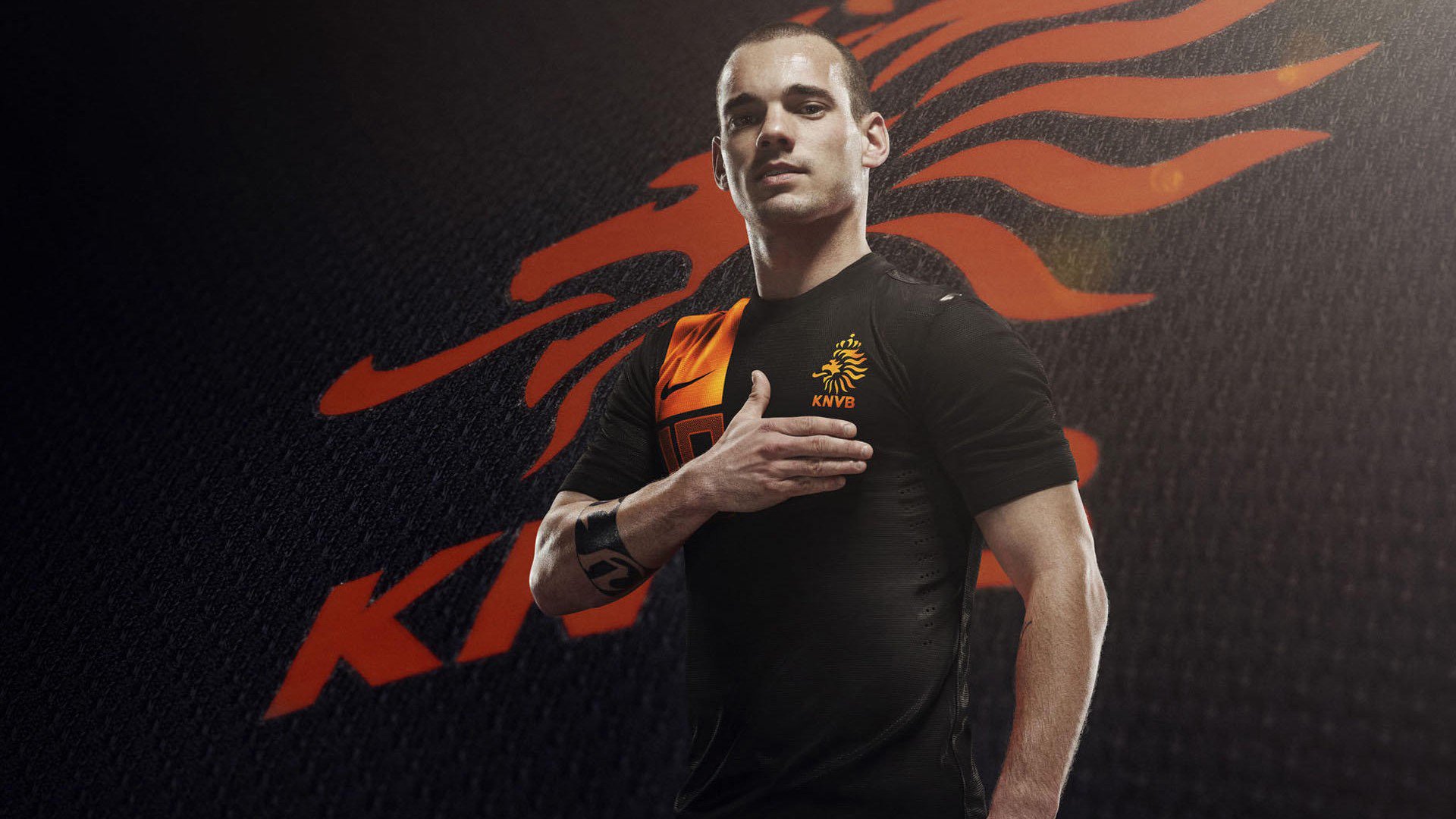 随机中国足球队伍国际比赛经验持续积累，战绩逐步提升，中国国家足球队的比赛